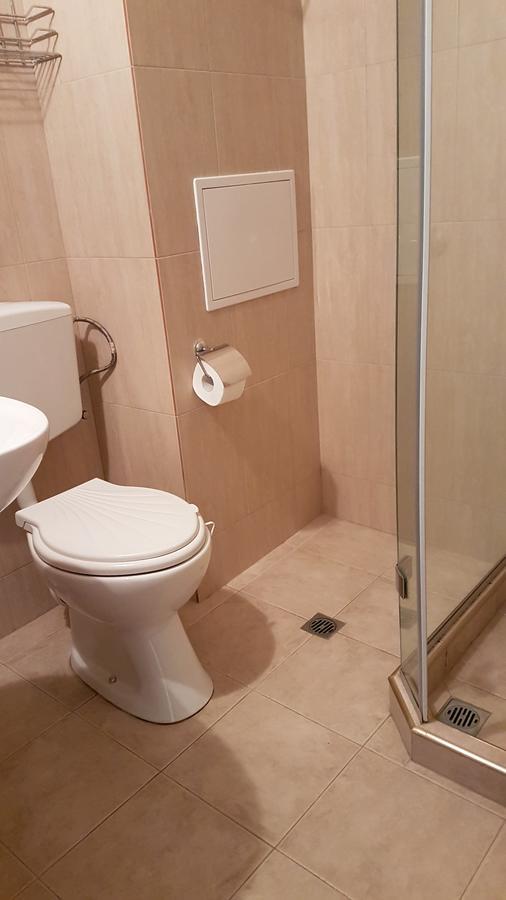 Tashevi Apartments Pomorie Eksteriør bilde
